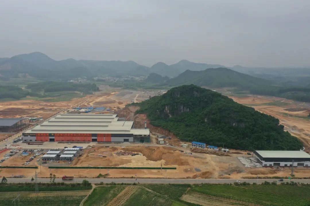 象州：三江口森林工業(yè)城首家企業(yè)試產(chǎn)